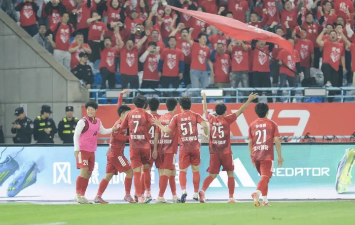 kaiyun sports-“吊州”不再常威出世，3:0暴击去年“状元狼”，苏超的开局太精彩|常州队|南通队|江苏足球联赛|常州|南通_新浪体育_新浪新闻